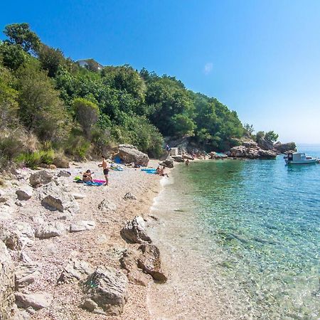 Holiday House Nova Stara Baska Luaran gambar