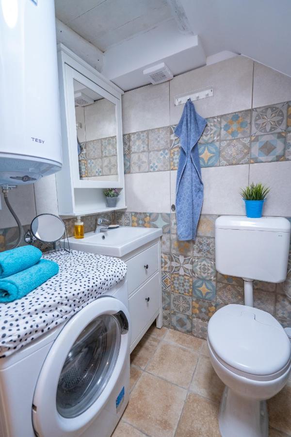 Holiday House Nova Stara Baska Luaran gambar