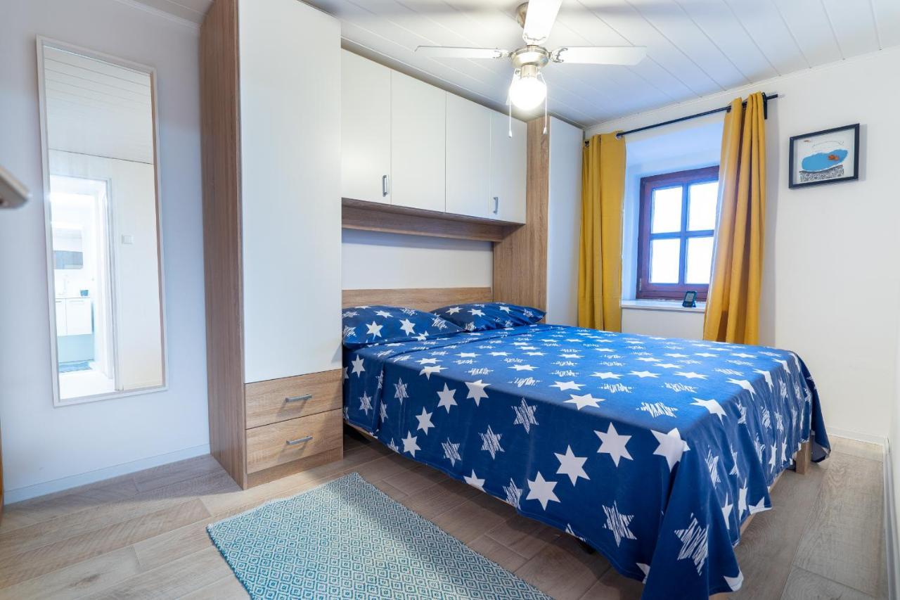 Holiday House Nova Stara Baska Luaran gambar
