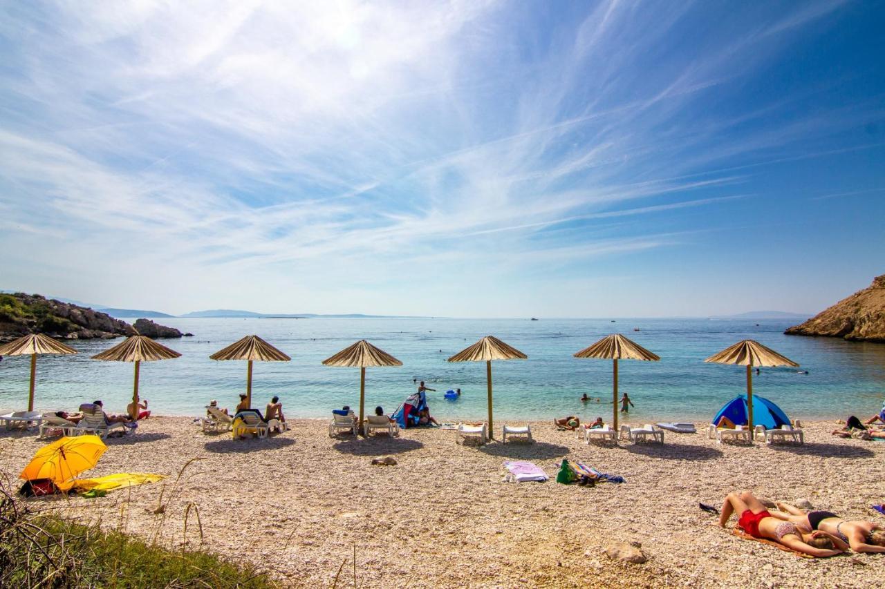 Holiday House Nova Stara Baska Luaran gambar