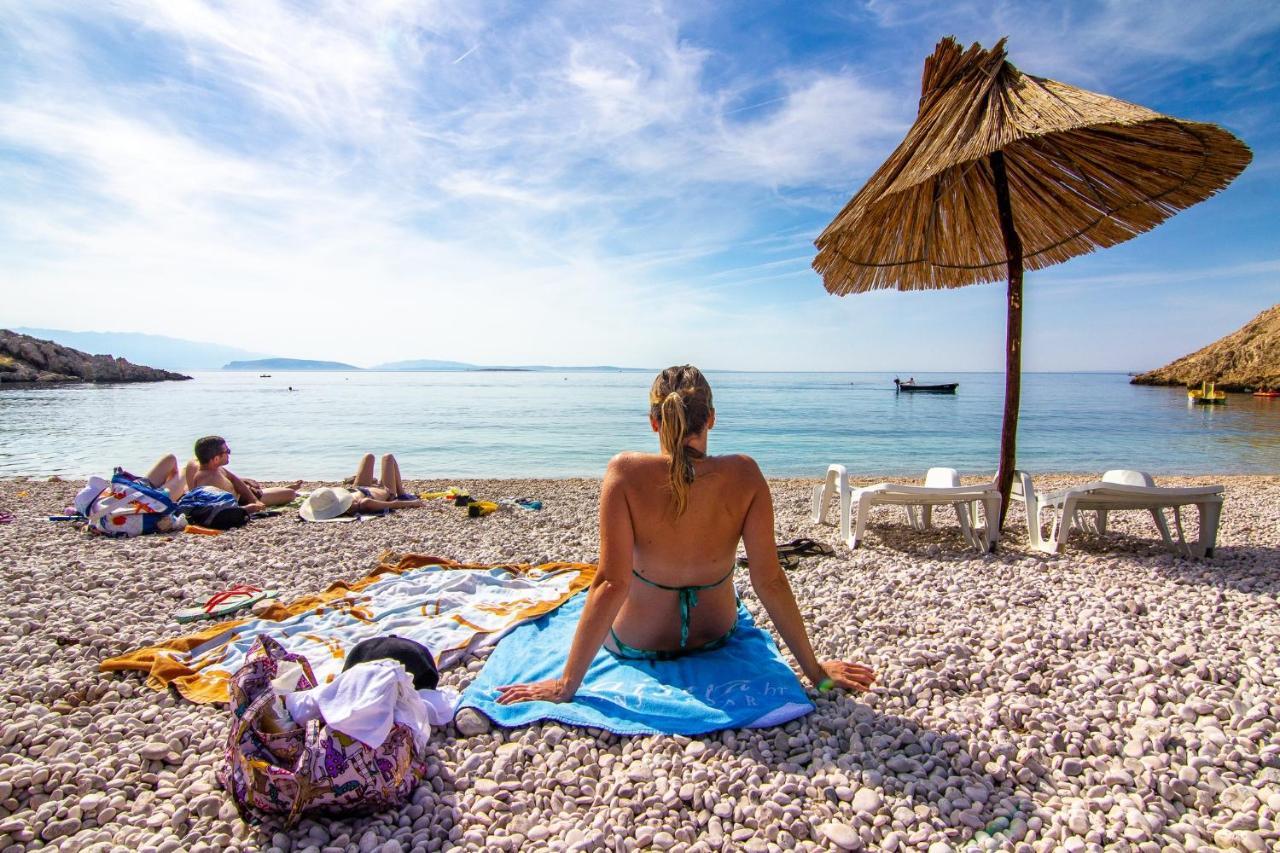 Holiday House Nova Stara Baska Luaran gambar